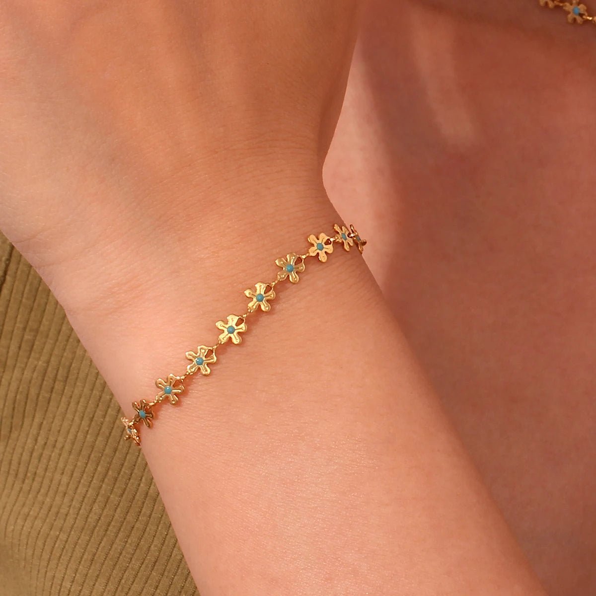Blue Flower Chain Bracelet - Zafinne Jewelry