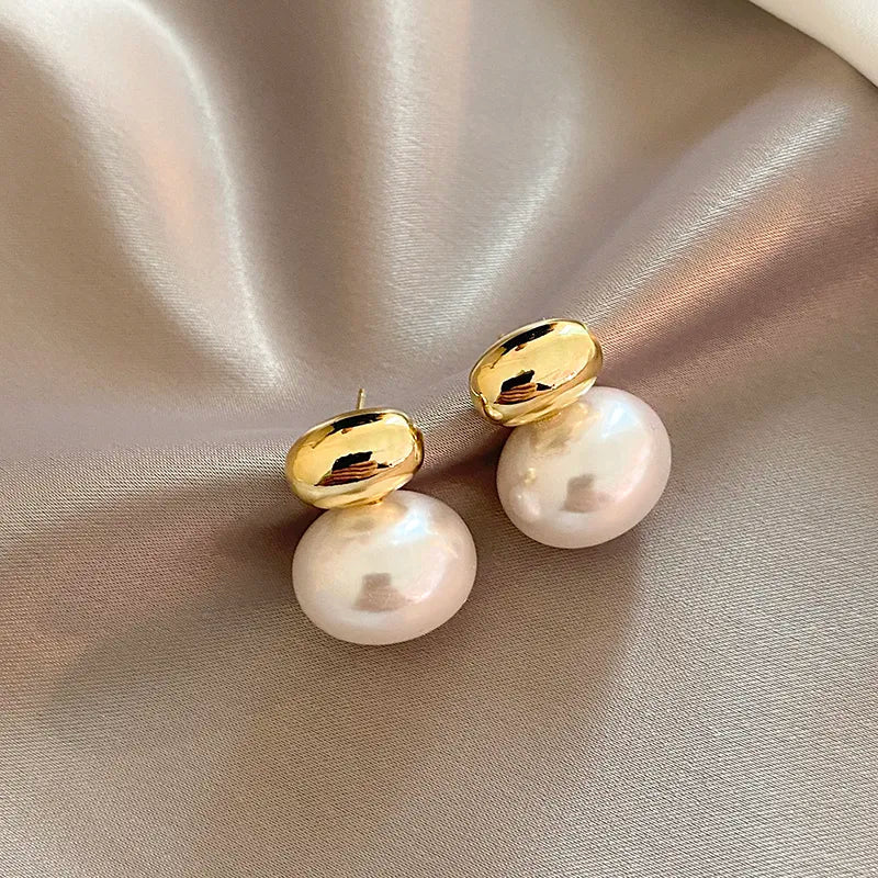 Elegant Oval Pearl Earrings - Zafinne Jewelry