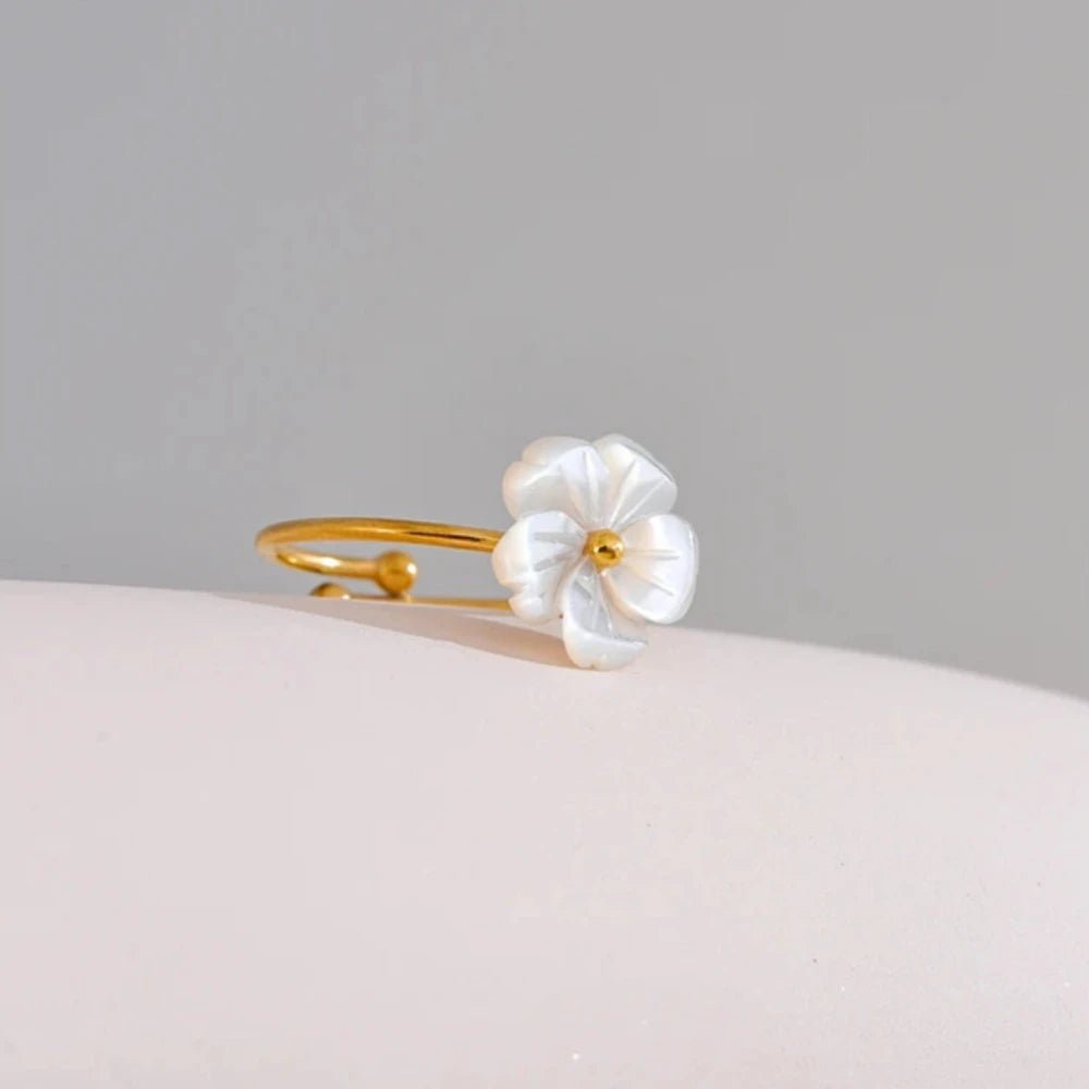 Natural Shell Flower Adjustable Ring - Zafinne Jewelry
