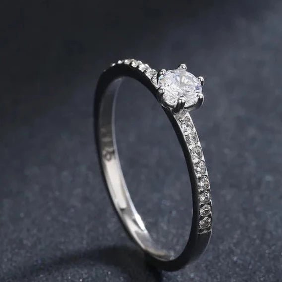 Silver Classic Round Crystal Ring - Zafinne Jewelry