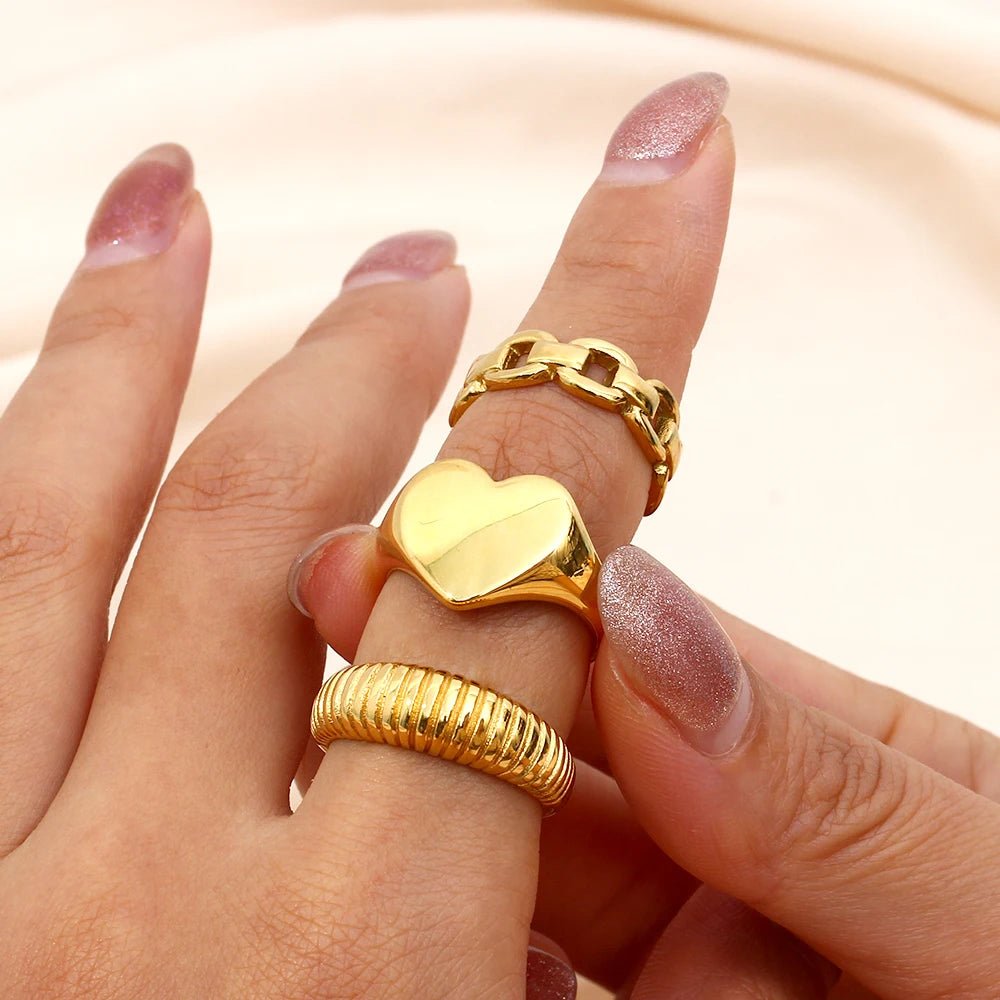 Wide Heart Ring - Zafinne Jewelry