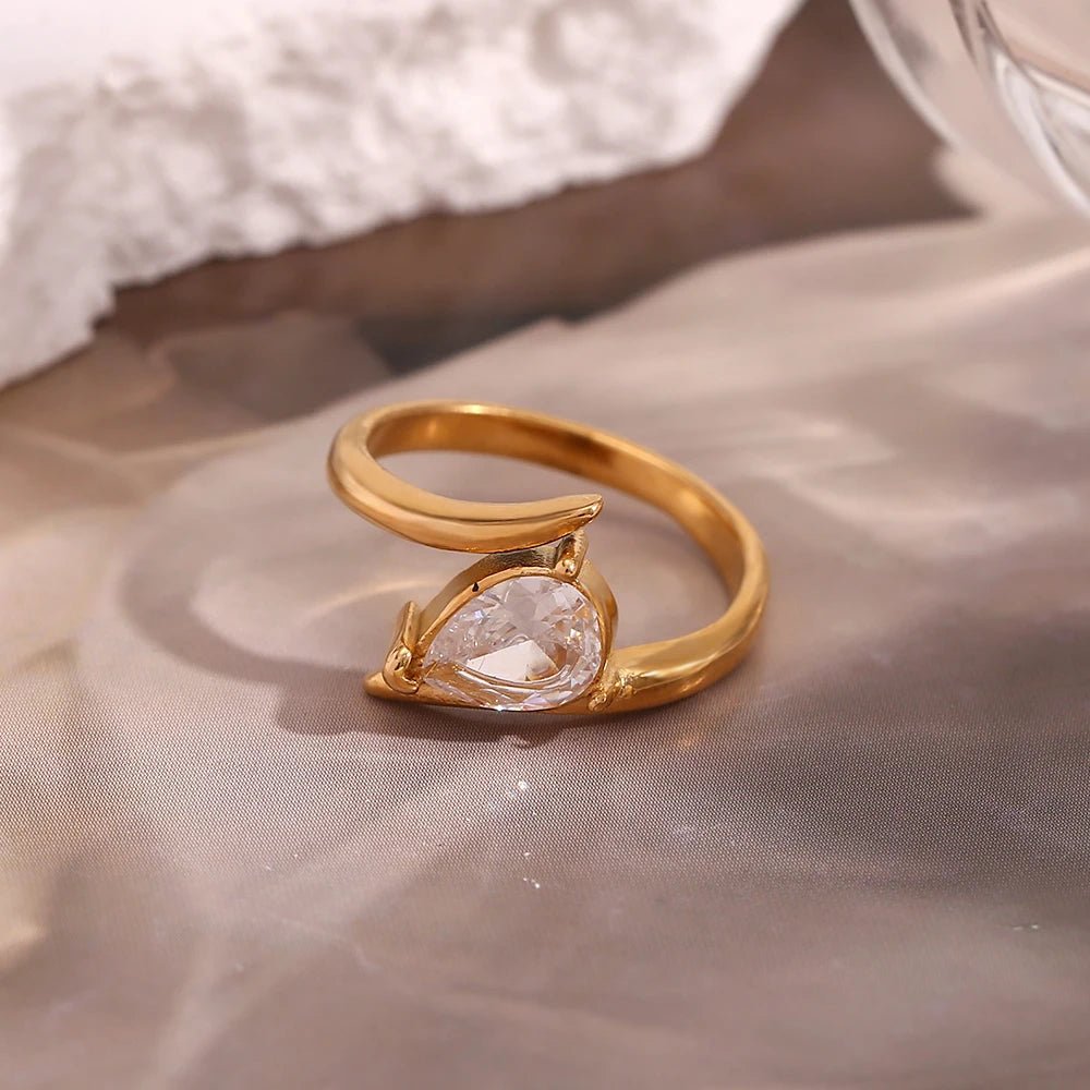 Wing Shaped Water Drop Ring - Zafinne Jewelry