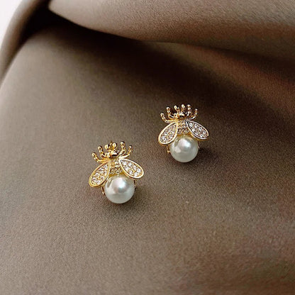 Pearl Bee Earrings - Zafinne Jewelry